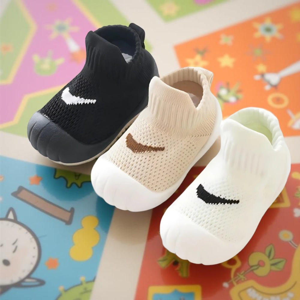 Non Slip Baby Shoes Soft Cotton Breathable Comfortable Fit