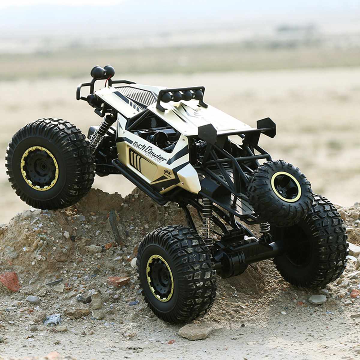 1/8 Scale 4WD Remote Control Monster Truck Off-Road Climbing Vehicle 5