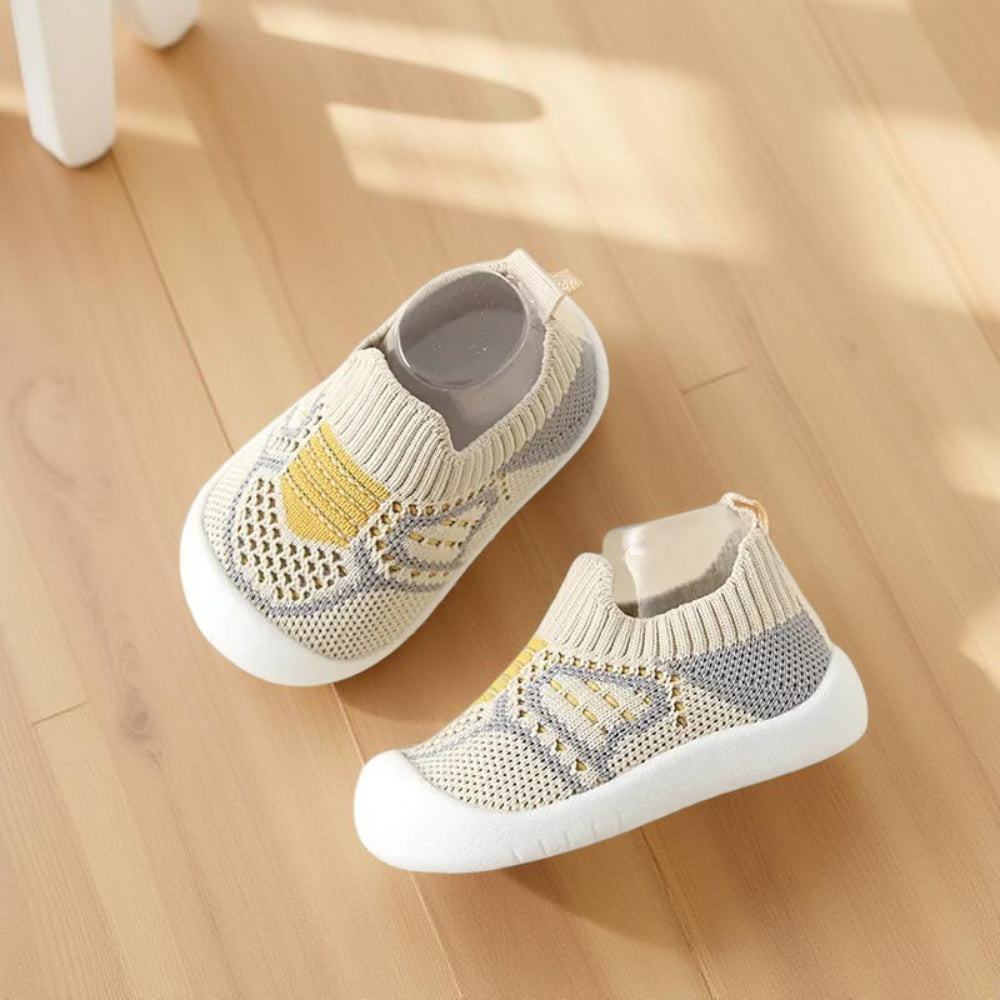 Breathable Kids Sneakers Non Slip Lightweight Comfortable Fit