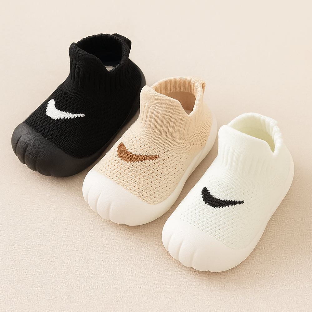 Non Slip Baby Shoes Soft Cotton Breathable Comfortable Fit