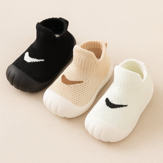Non Slip Baby Shoes Soft Cotton Breathable Comfortable Fit